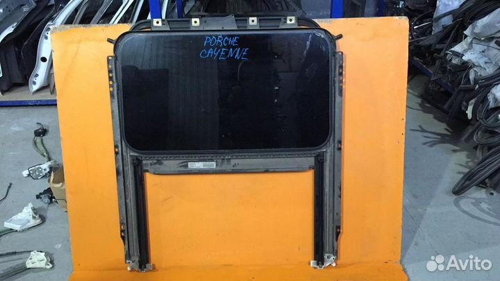 Люк на Porsche Cayenne