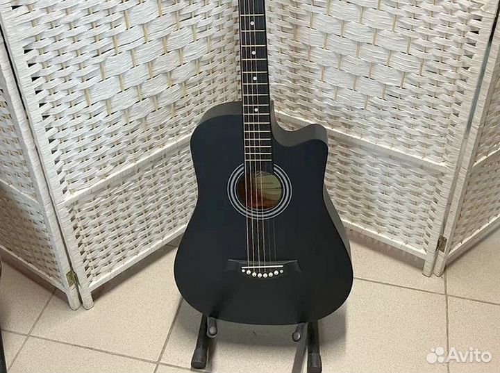 Гитара Белучи