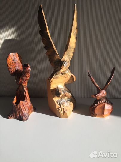 Орел из дерева