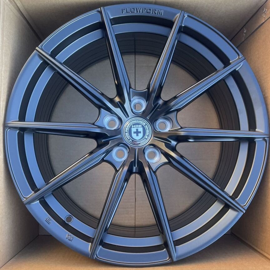 Литые диски HRE TR45 8×R18 5×114.3