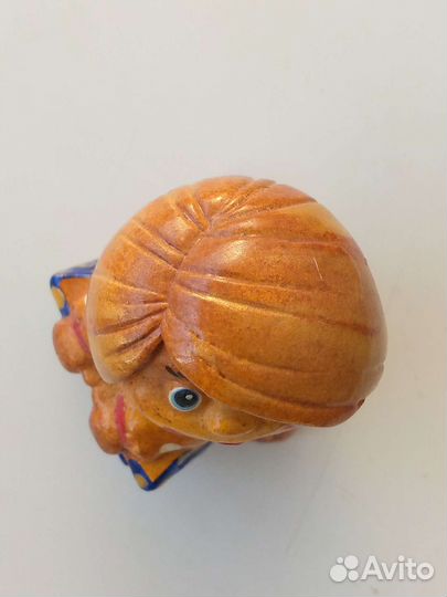 Фигурка декоративная Домовой с сундуком золота