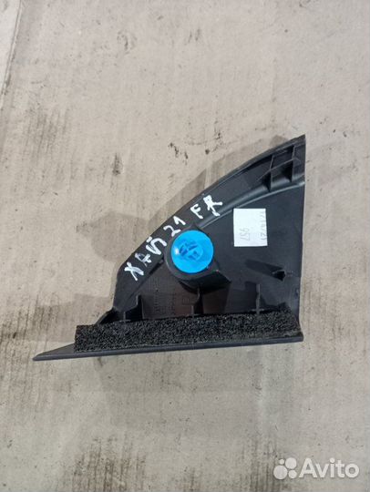 Накладка (кузов внутри) передняя правая Toyota