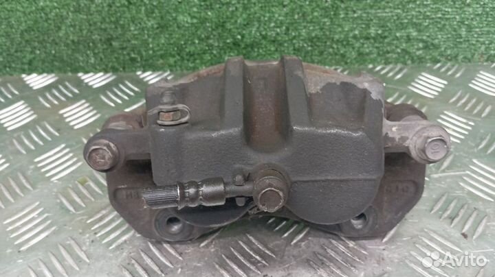 Суппорт Ssangyong Rexton Правый Передний