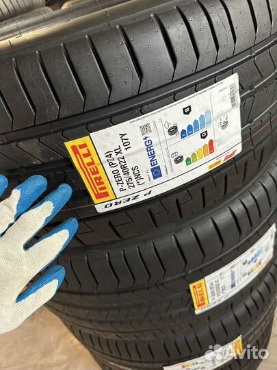 Pirelli P Zero PZ4 315/35 R22 и 275/40 R22