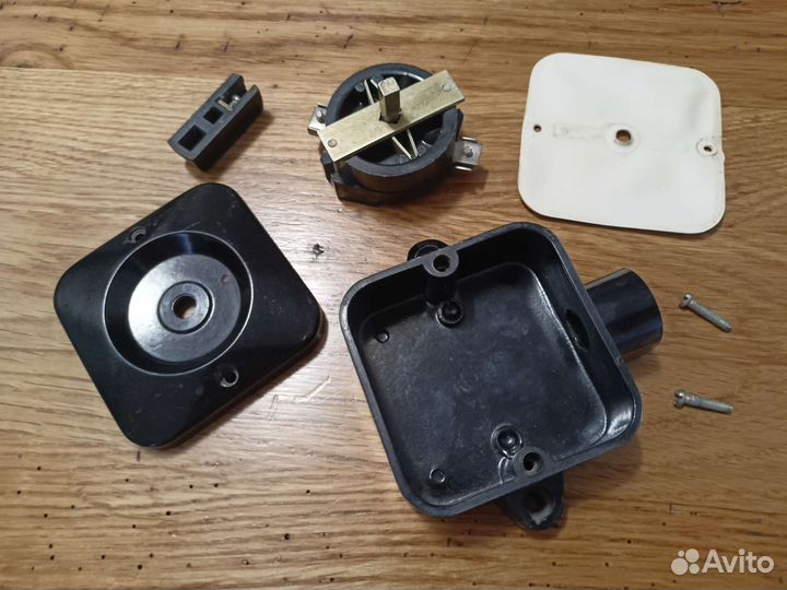 Ретро выключатели много