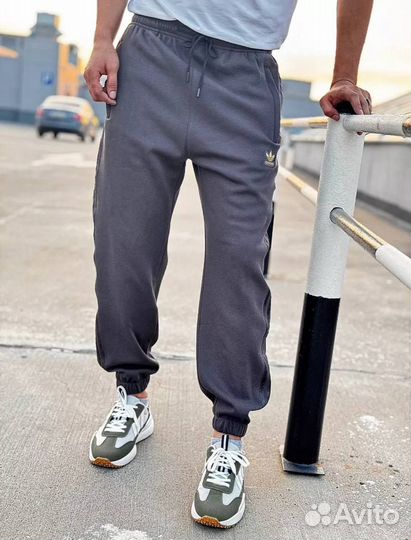 Спортивные штаны adidas