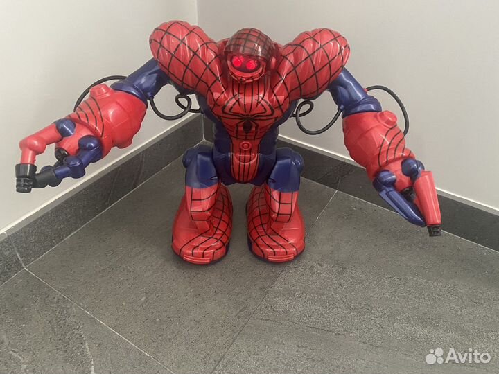 Человек-паук wowwee 8073 Spidersapien