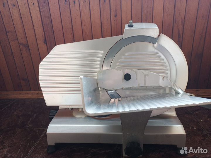 Слайсер для нарезки колбасных изделий Sirman