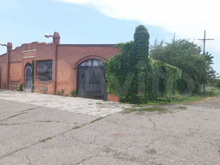 Дом 300 м² на участке 16 сот.