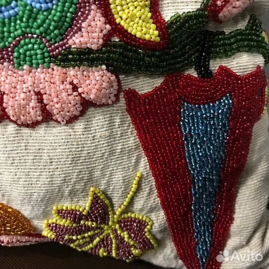 Подушка декоративная. Бисер. Ручная работа