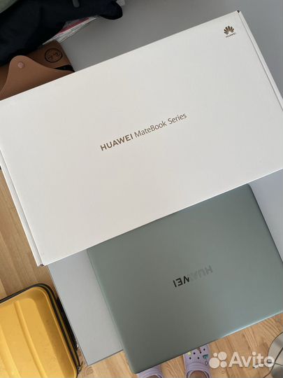 Huawei matebook D14S HKD-W76