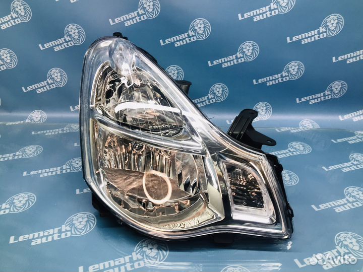 Фара правая Nissan Almera G15