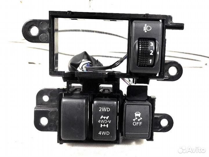 Блок кнопок Juke (F15) (2011-2019) Nissan