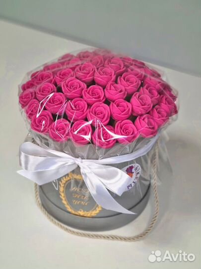 Розы из Белого Шоколада - 37 шт в Коробке