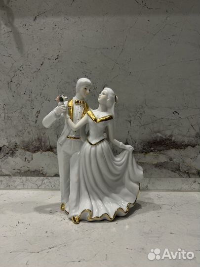 Статуэтка новобрачные, влюбленная пара (керамика)