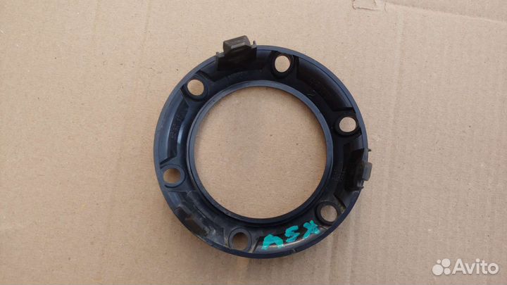 Облицовка противотуманки Mitsubishi Outlander 06г