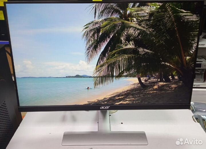 Много мониторов 17 - 24 дюйма, есть опт