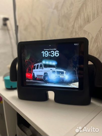 Чехол на iPad 2018