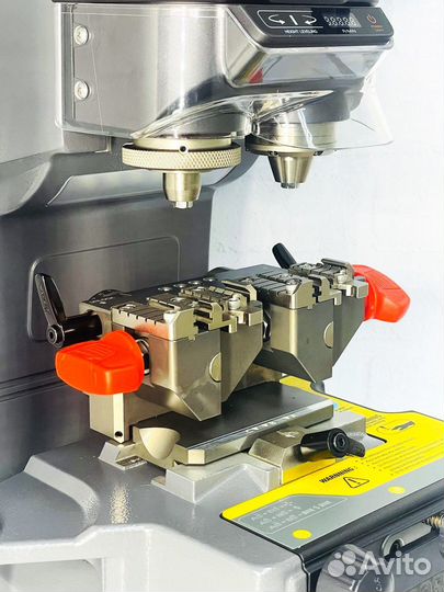 Станок Condor XC-002 PRO для изготовления ключей