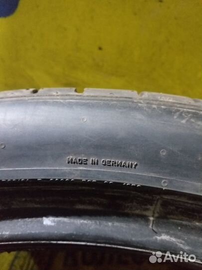 Pirelli P Zero 275/35 R21