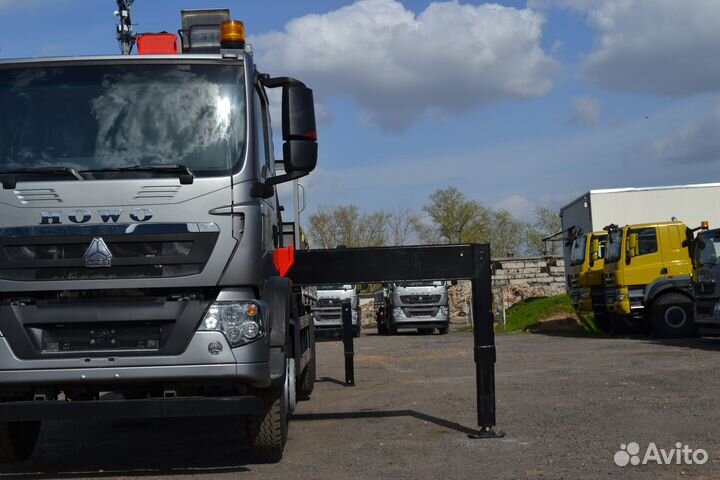Howo T5G 6х4 с КМУ, 2023