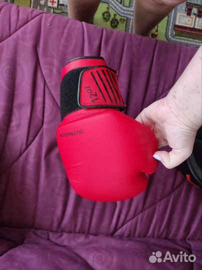 Перчатки для бокса и бинты