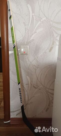 Клюшка хоккейная