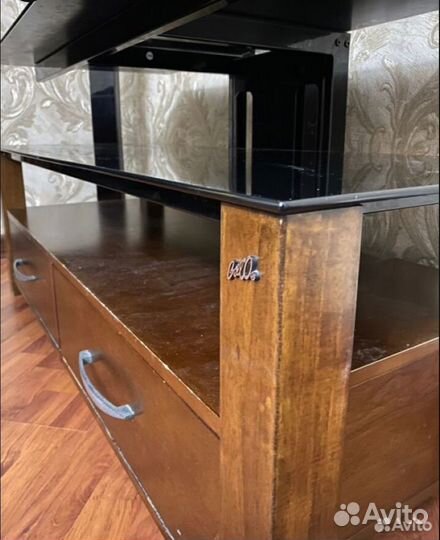 Тумба под телевизор бу стеклянная