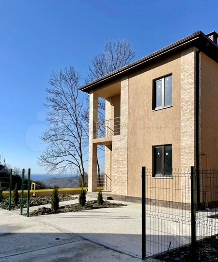 Дом 136 м² на участке 3,2 сот.