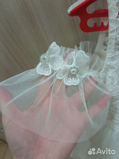 Платье праздничное