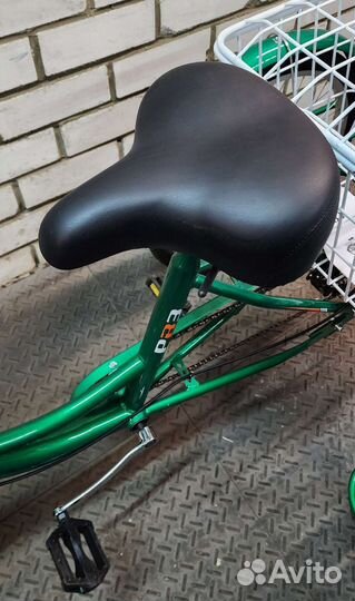 Трехколесный велосипед 