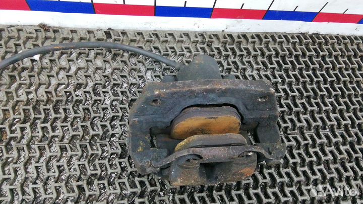 Суппорт тормозной передний правый на BMW X5 E53