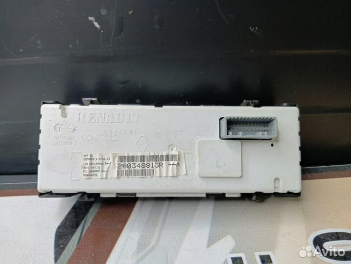 Дисплей Renault Fluence L30R K4M 2014