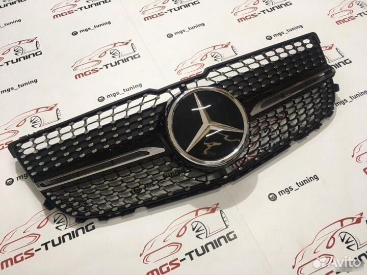 Решетка на Mercedes GLK 12-15г. Diamond Дистроник