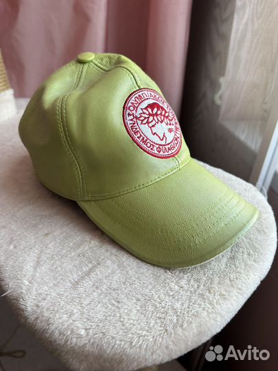 Кепка кожаная женская