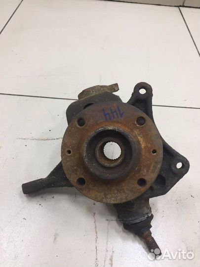 Кулак поворотный передний правый Citroen C5