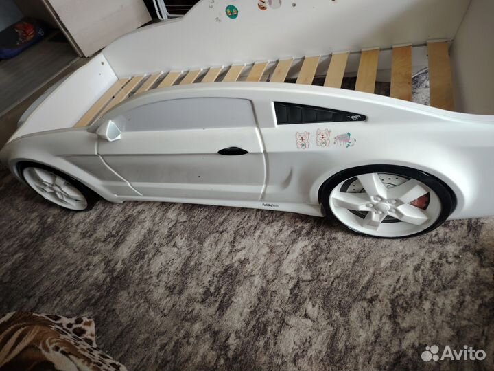 Детская кроватка машинка с матрасом