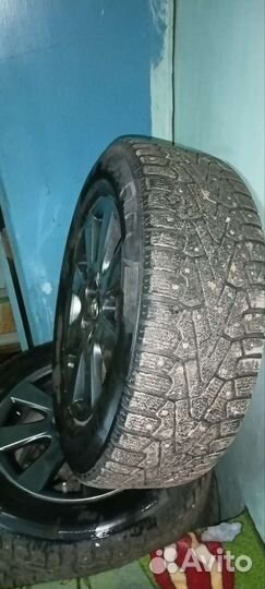 Литые диски R16 на камри с зимней резиной Пирелли