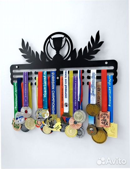 Именная медальница