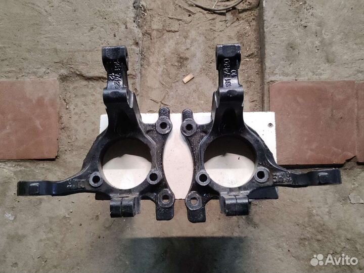 Кулак поворотный (цапфа) Опель