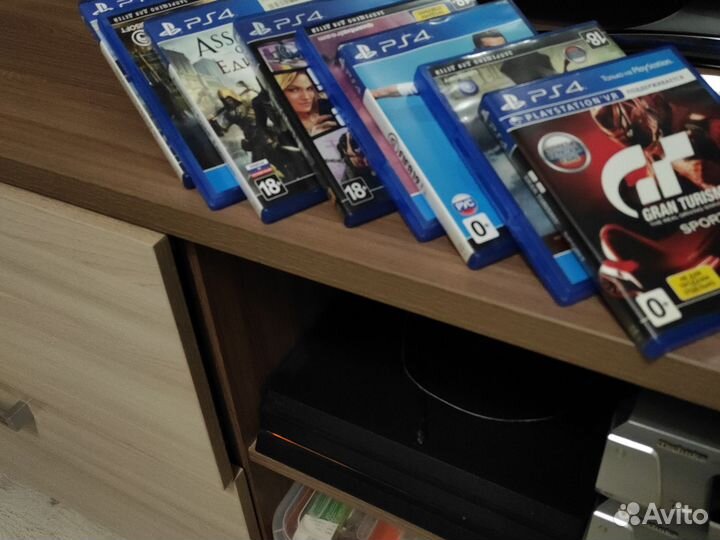 Sony playstation 4 PS4 pro 1tb