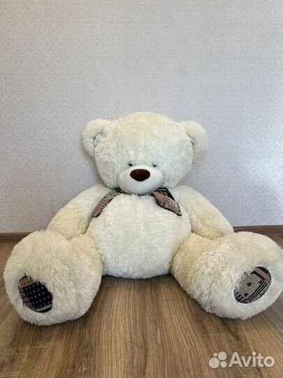 Плюшевый медведь