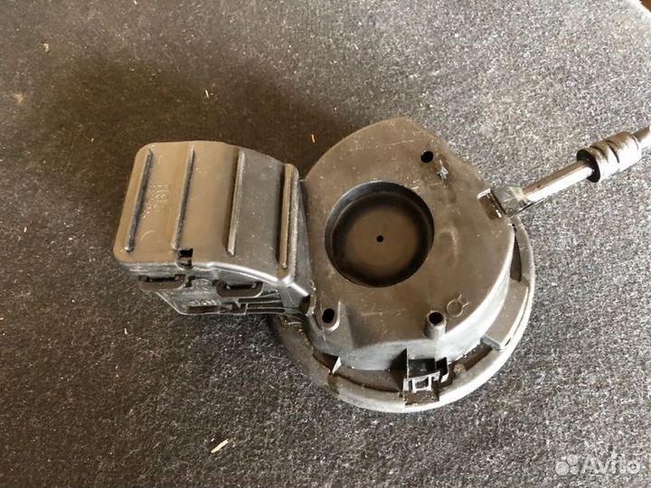 Лючок бензобака (топливного бака) в сборе Renault