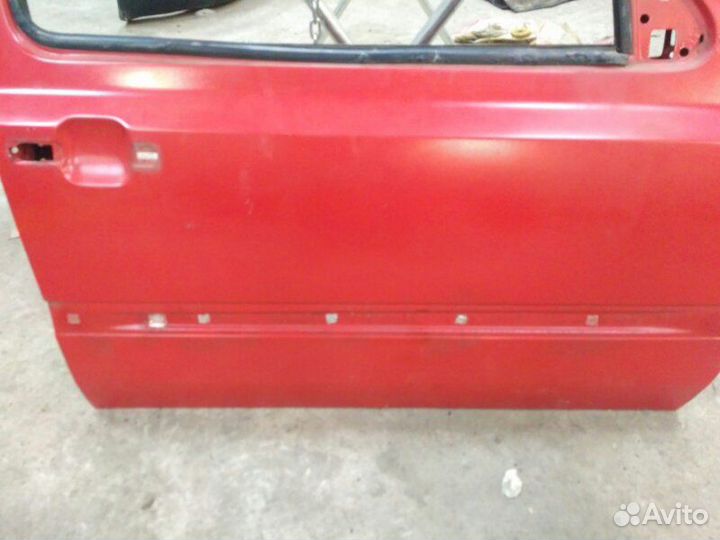 Дверь передняя правая Volkswagen Golf 3