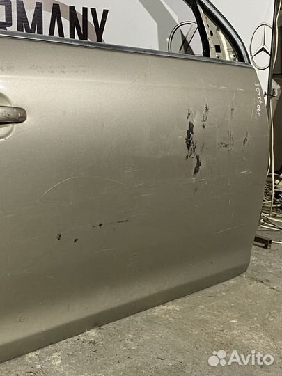 Передняя правая дверь VolksWagen Jetta 5