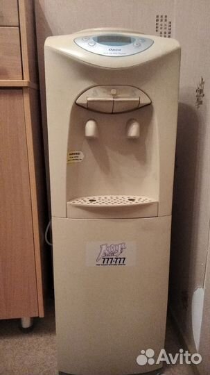 Кулер для воды напольный
