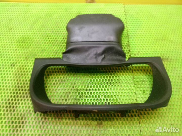 Консоль панели приборов передний Toyota Highlander