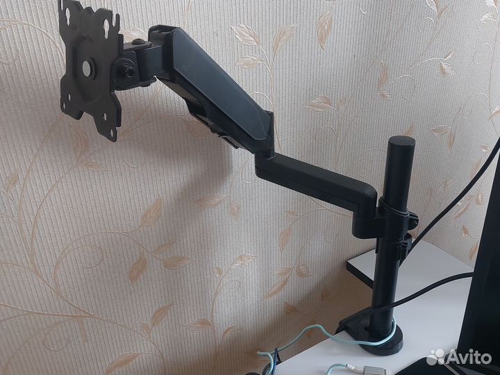 Кроштейн для монитора onkron g70