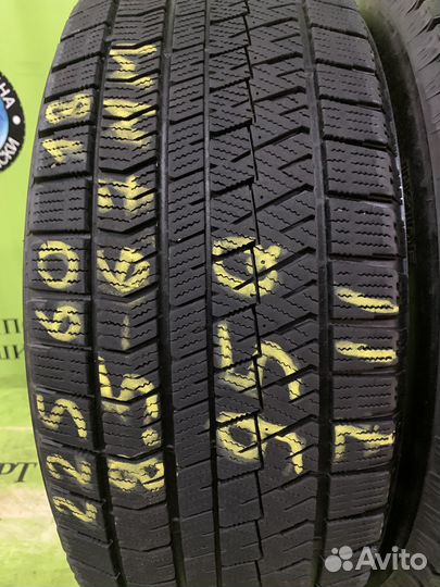 Bridgestone Blizzak VRX2 225/60 R18 95Q