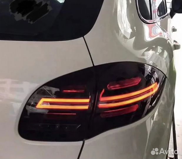 Фонари задние светодиодные черные Порш Кайен 958